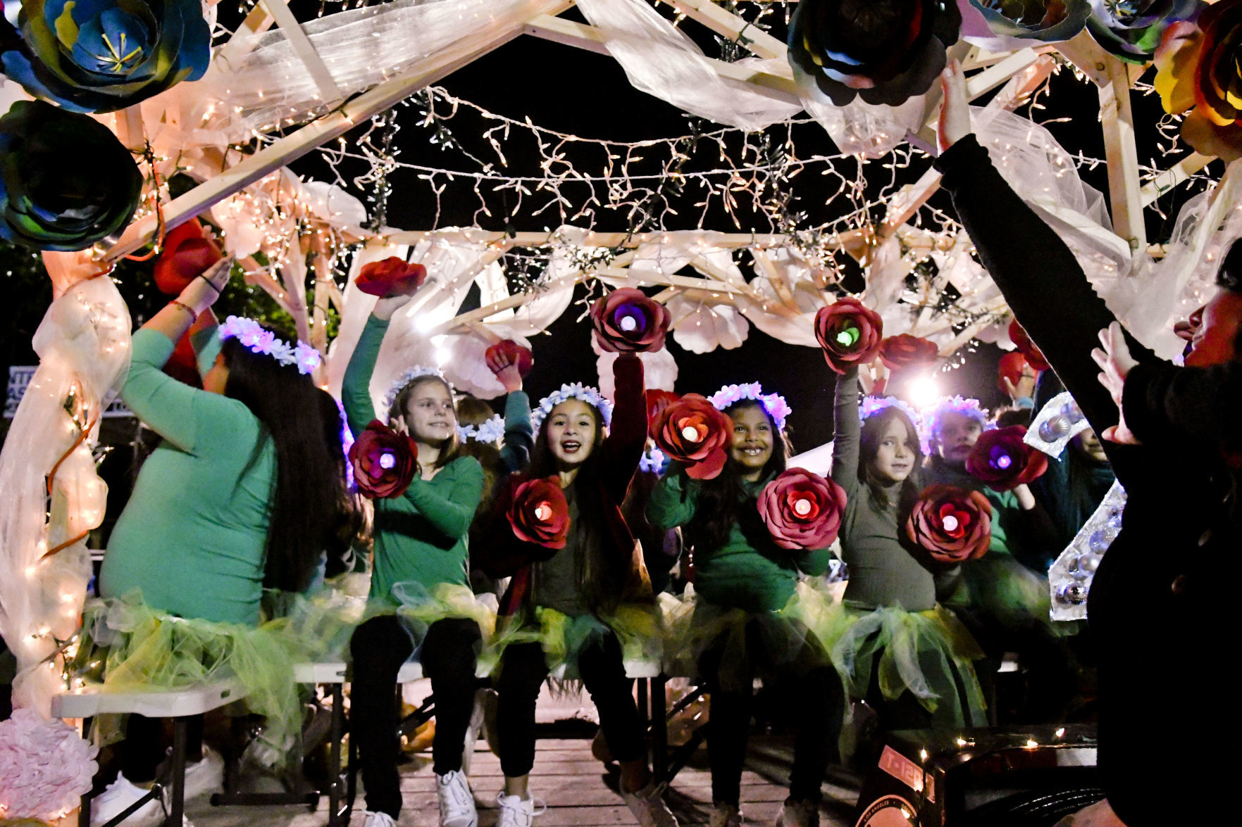 120719 SM Parade of Lights 06.jpg